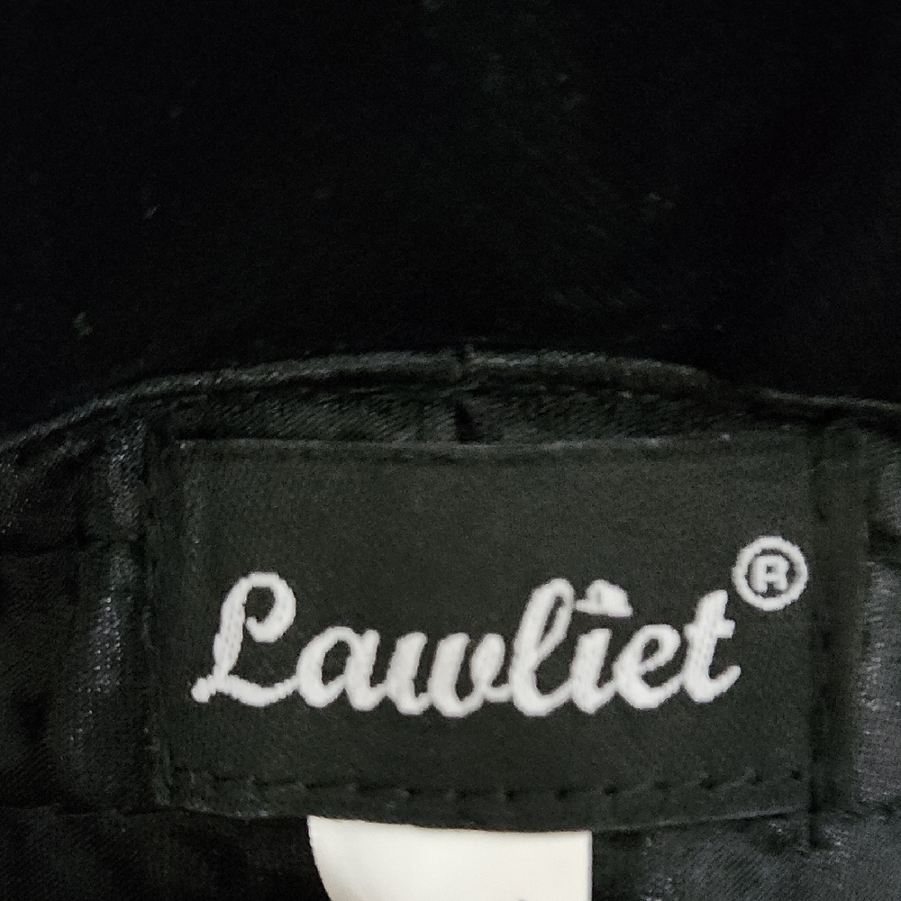 NEW! Elegant Black Velvet Hat - Picture 2 of 10